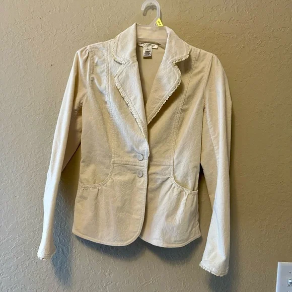 White House Black Market Blazer Womens Size 2 creamy color/decorative collar - Picture 2 of 9